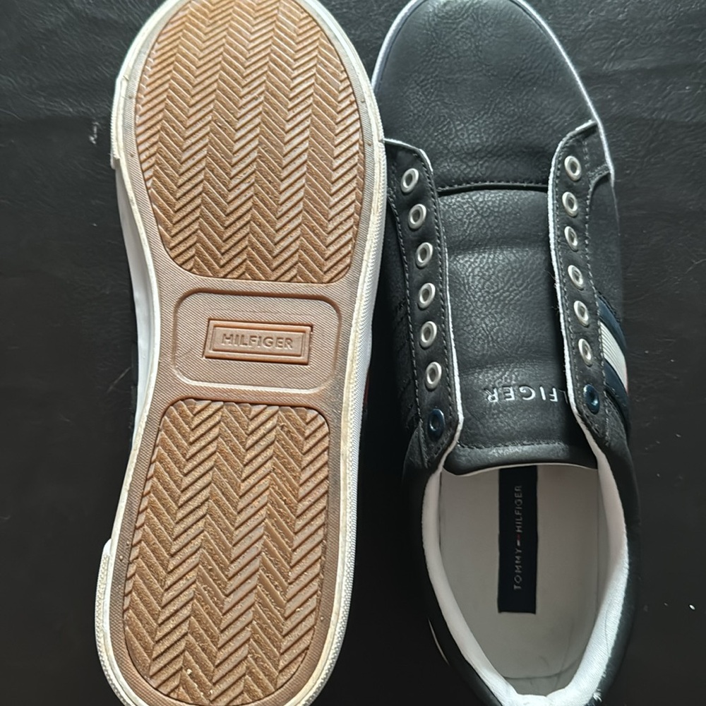 Tommy Hilfiger Black men Shoes Size 10 1/2 Used - Picture 3 of 5